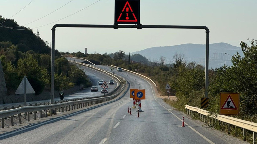 Turizm merkezine giden yol çöktü - Resim: 6