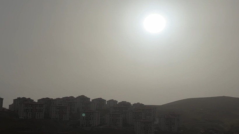 Irak ve Suriye’den geldi, ilçeyi esir aldı - Resim: 9