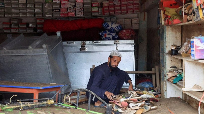Muson yağmurları yüzlerce kişiyi öldürdü - Resim: 3