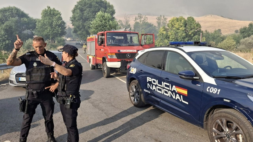 İspanya yanıyor! 7 kişi öldü, 4 bin kişi geceyi dışarıda geçirdi - Resim: 9