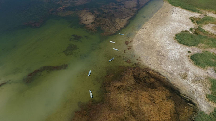 Türkiye'nin en büyük tatlı su gölünde kuraklık alarmı: Suyun çekilmesiyle adalar oluştu - Resim: 3