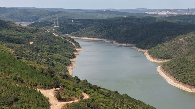 İstanbul'un barajlarından kötü haber: Resmen buharlaştı - Resim: 18