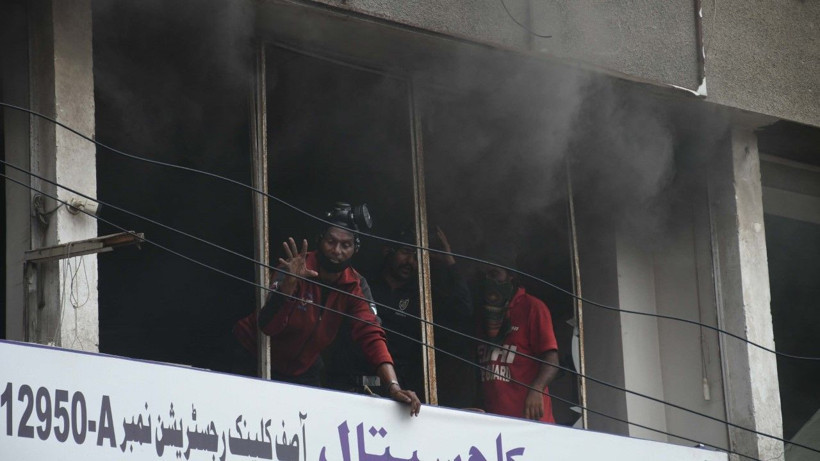 Havai fişek deposu patladı: 2 ölü, 34 yaralı - Resim: 7