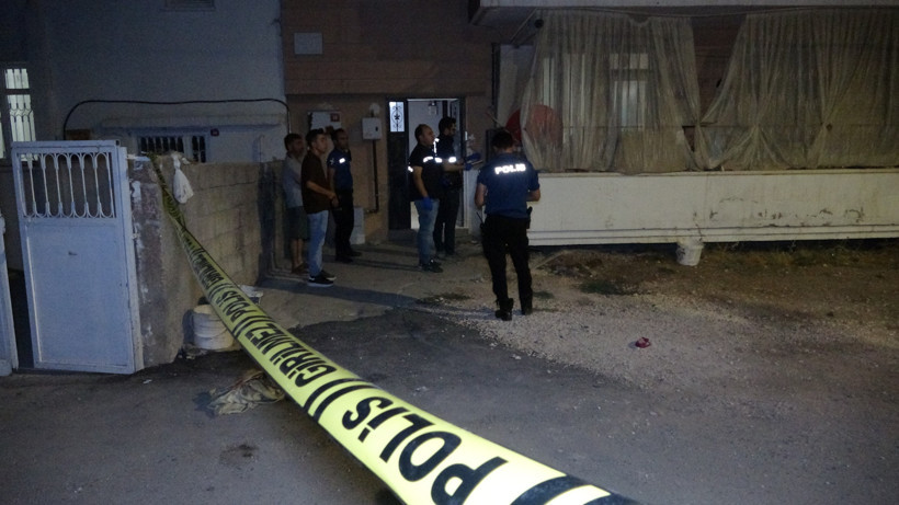 Daha 12 yaşında: Annesini kurtarmak için babasını bıçakladı - Resim : 1