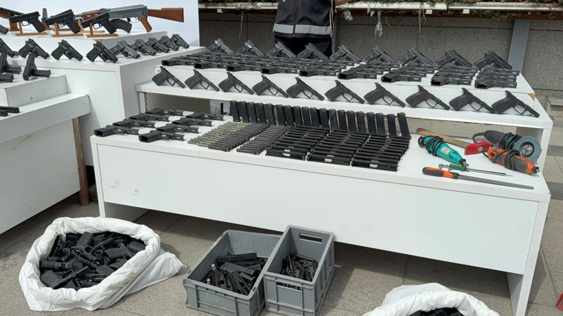 Emniyetten çete sergisi - Resim : 1