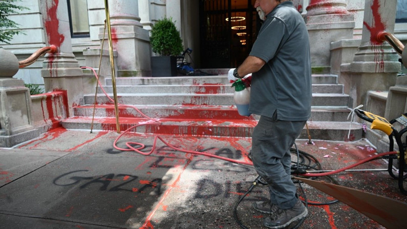 Gazetecinin evine kırmızı boya döküldü - Resim: 8