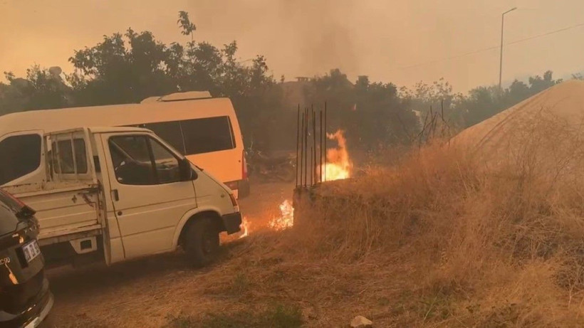 Denizli’de yangın giderek büyüyor - Resim: 6