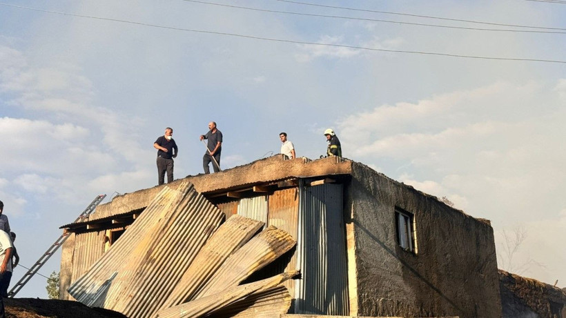 Yangın faciasında çok sayıda ev kül oldu - Resim: 4