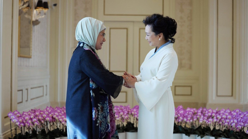 Emine Erdoğan, Çin'de liderlerin eşleri ile bir araya geldi - Resim: 2