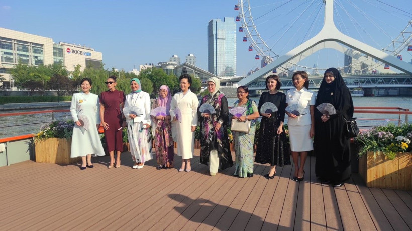 Emine Erdoğan, Çin'de liderlerin eşleri ile bir araya geldi - Resim: 4