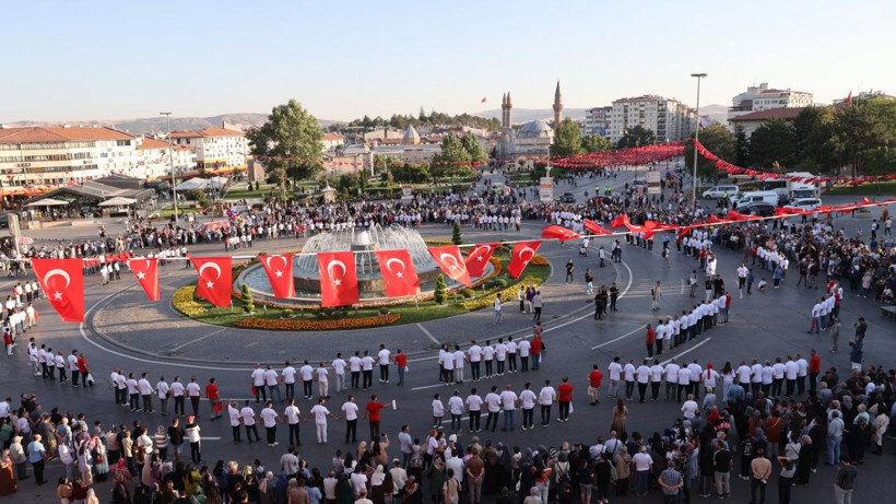 Sivas Kongresi’ni halay çekerek kutladılar - Resim: 1