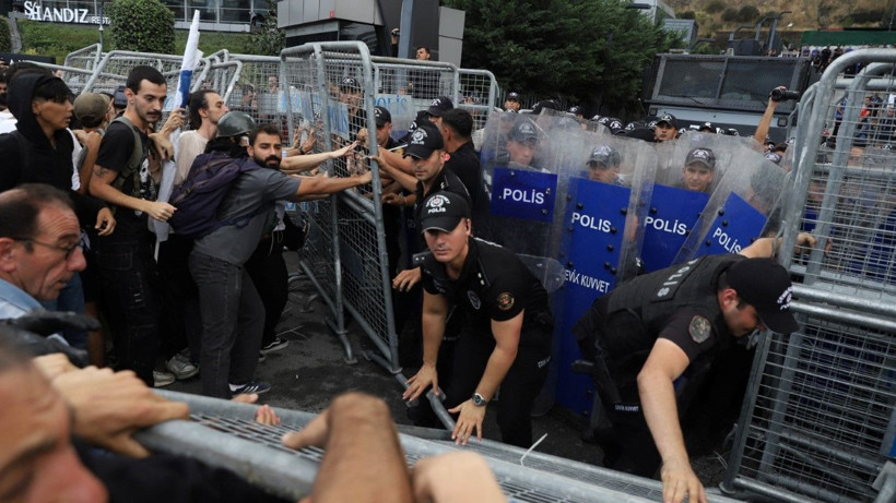 Abluka sürüyor: CHP’de tansiyonu yüksek gün - Resim: 9