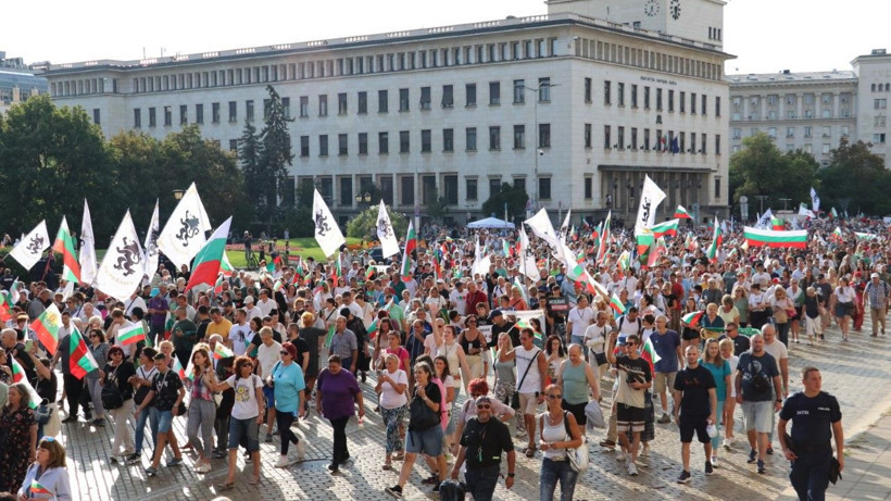 Komşuda Euro karşıtı eylem - Resim: 4