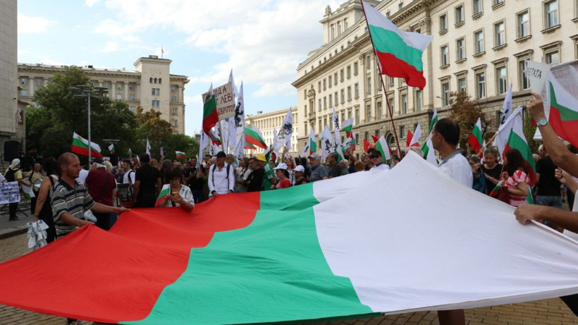 Komşuda Euro karşıtı eylem - Resim: 9