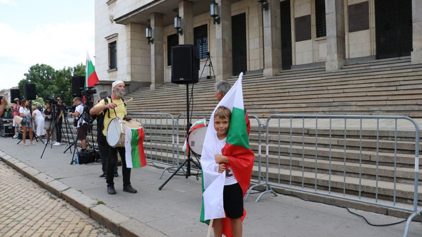 Komşuda Euro karşıtı eylem - Resim: 10