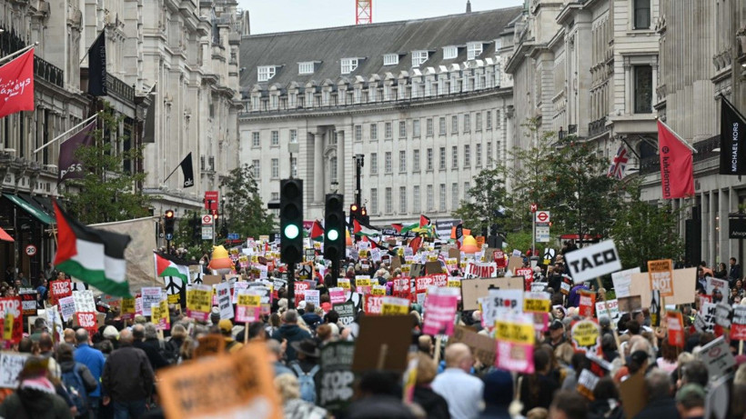 Trump’a Londra’da dev protesto - Resim: 11