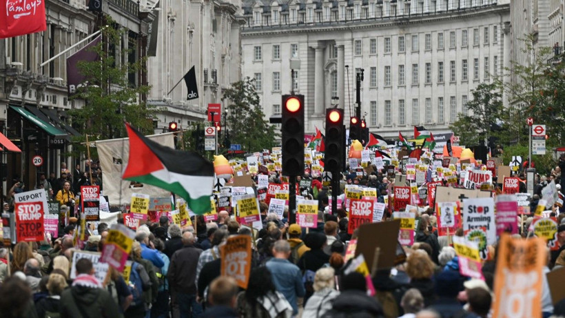 Trump’a Londra’da dev protesto - Resim: 12