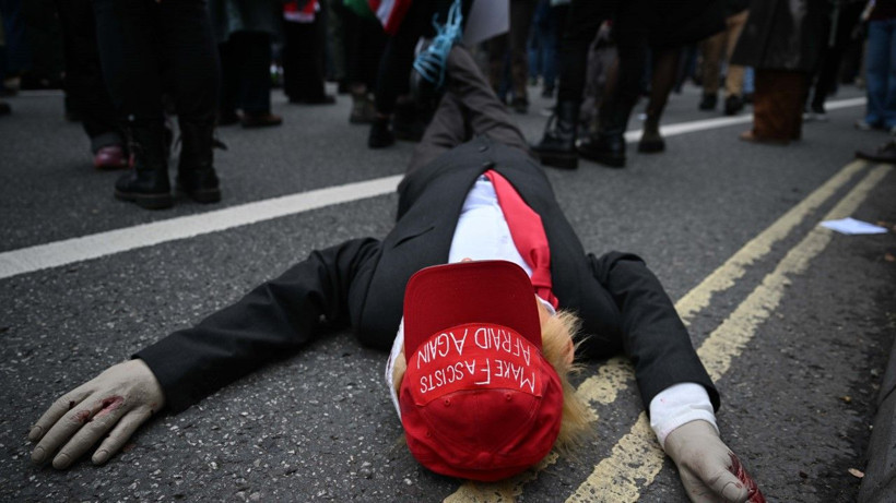 Trump’a Londra’da dev protesto - Resim: 22