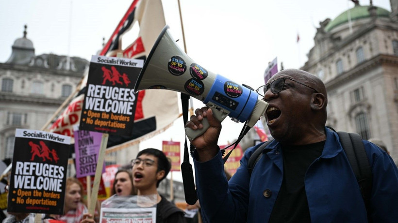 Trump’a Londra’da dev protesto - Resim: 35