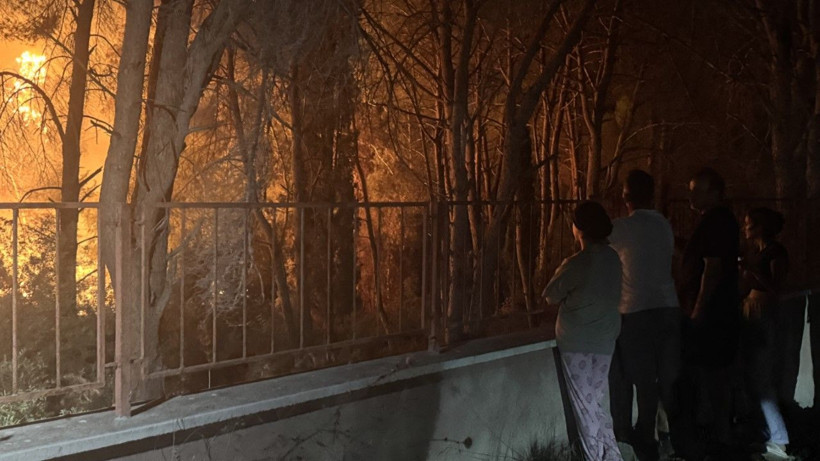 Alanya'da yangın yerleşim yerlerine ulaştı - Resim: 5