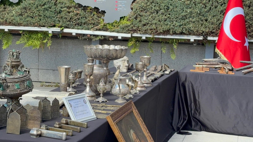 Interpol’ün 20 yıldır aradığı hat levha İstanbul'da bulundu - Resim : 3