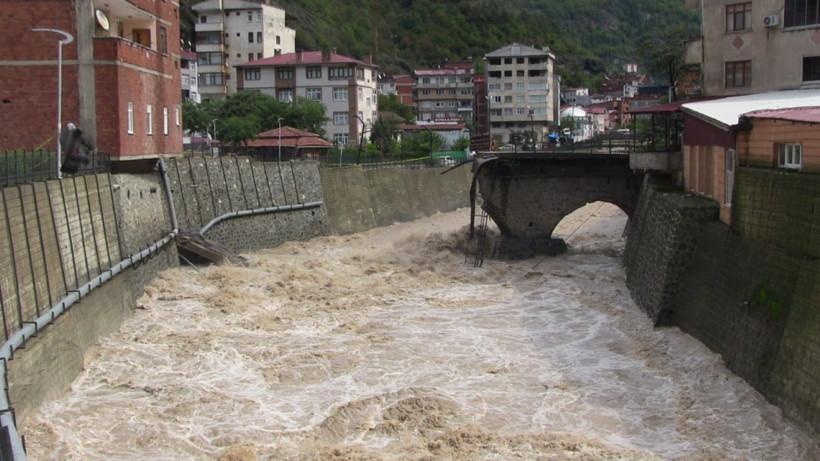 Köprüler-bungalovlar sele kapıldı, turuncu alarm verildi - Resim: 5