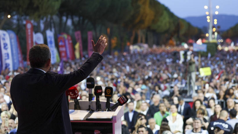 Özel’den AYM’ye çağrı: Torunlarımız için adalet bekliyoruz - Resim : 1