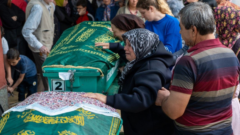 Katliam gibi kazada ölenlere acı veda - Resim: 6