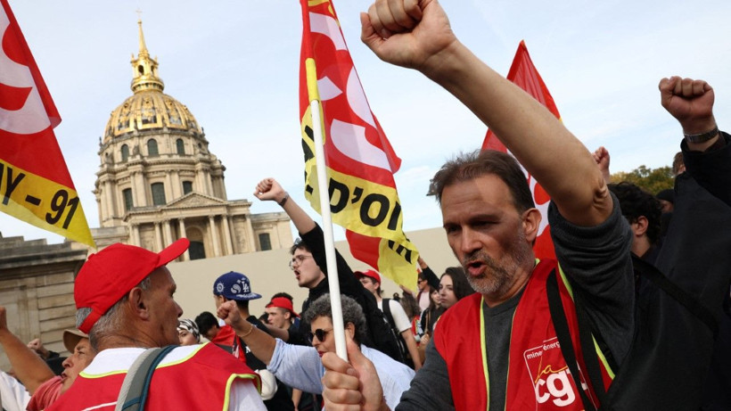 Kemer sıkma isyanı: Yüz binler sokaklara indi - Resim: 4