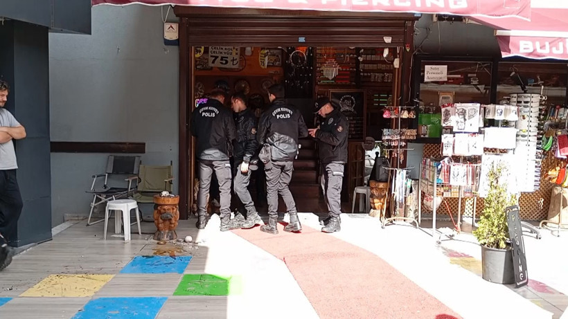 Bursa’da iki esnaf arasında silahlı kavga: 1 yaralı - Resim : 1