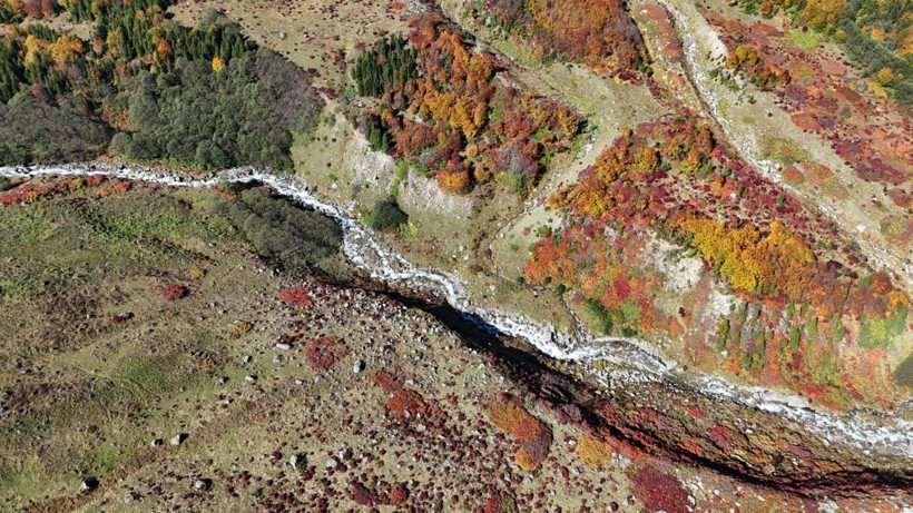 Burası Karadeniz’in İsviçre'si: Sonbaharda görsel şölen sunuyor - Resim: 13