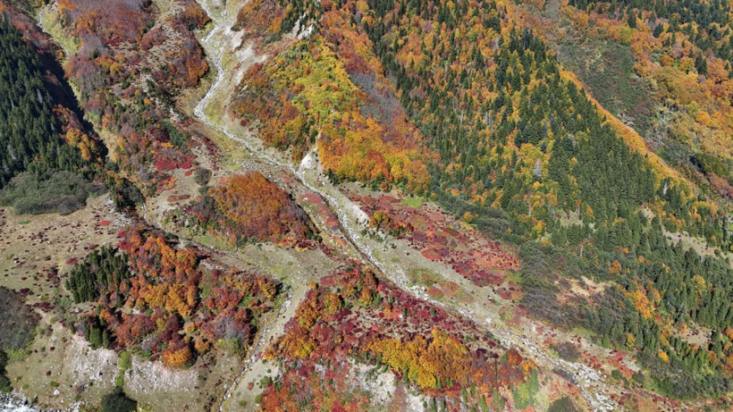 Burası Karadeniz’in İsviçre'si: Sonbaharda görsel şölen sunuyor - Resim: 12