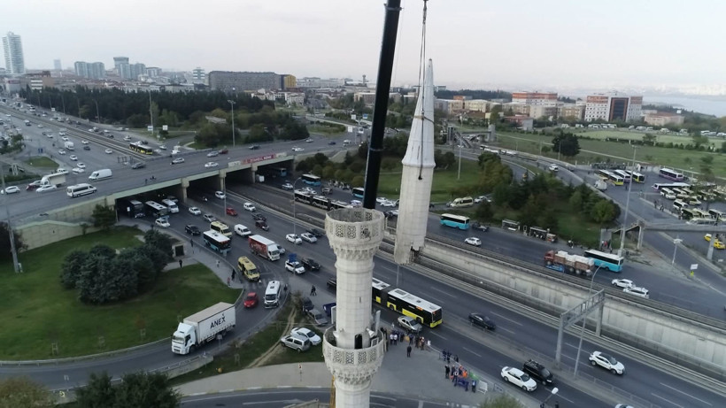 2019 depreminde yıkılan cami için 6 yıl sonra ilk kazma vuruluyor - Resim : 2