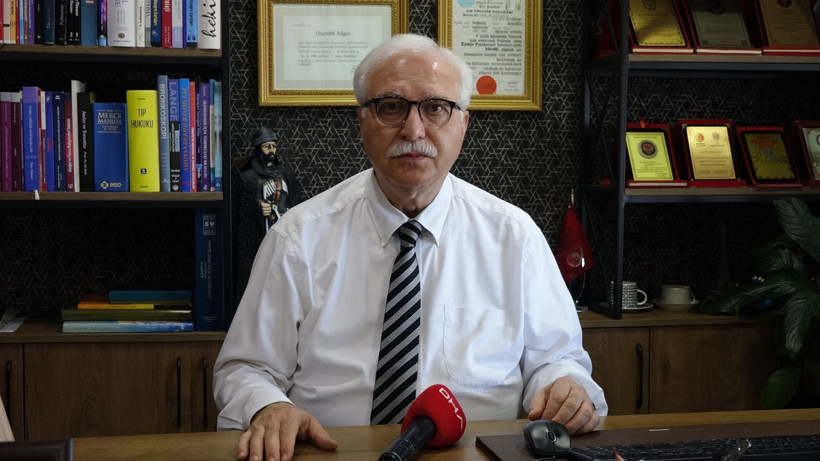 Prof. Dr. Tevfik Özlü uyardı: Kahverengi kokarcaya elinizi sürmeyin - Resim : 1