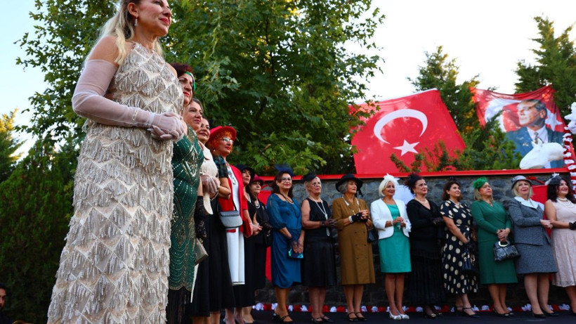 Cumhuriyet zarafeti… 70’inden sonra podyuma çıktılar - Resim: 20