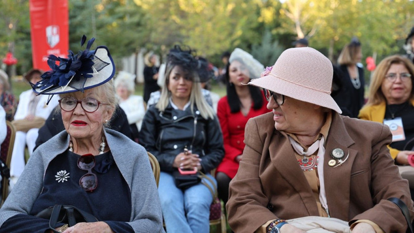 Cumhuriyet zarafeti… 70’inden sonra podyuma çıktılar - Resim: 22