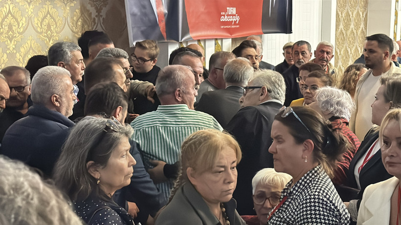 CHP Samsun il kongresinde arbede - Resim : 3