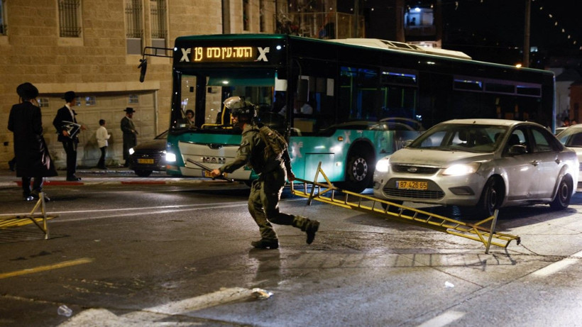 Askerlik karşıtı eylemde sokaklar karıştı - Resim: 5