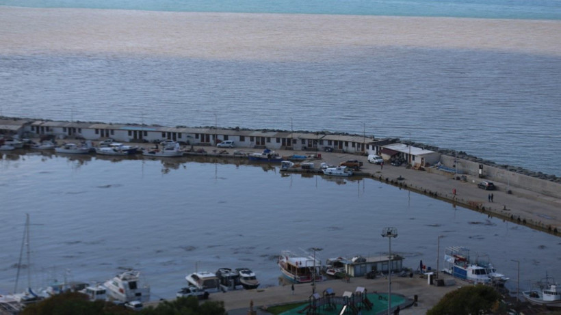 Gökçeada'da denizin rengi değişti - Resim: 9