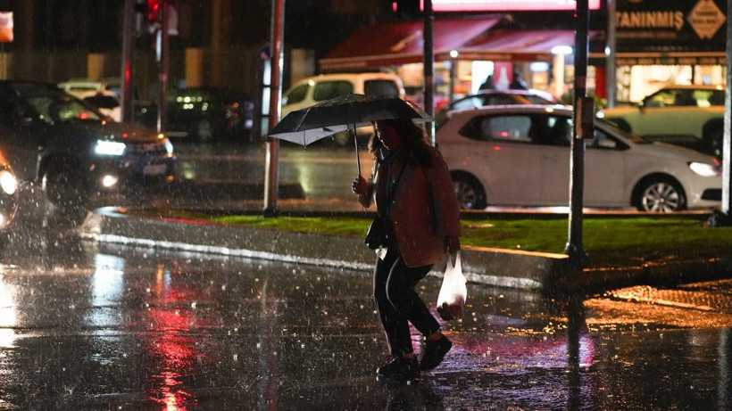 İstanbul’da beklenen sağanak başladı - Resim: 14