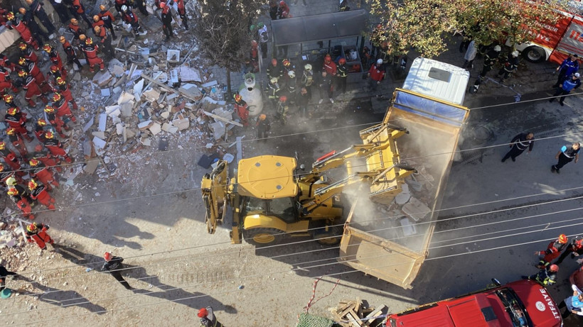 Gebze'de çöken bina havadan görüntülendi - Resim: 3