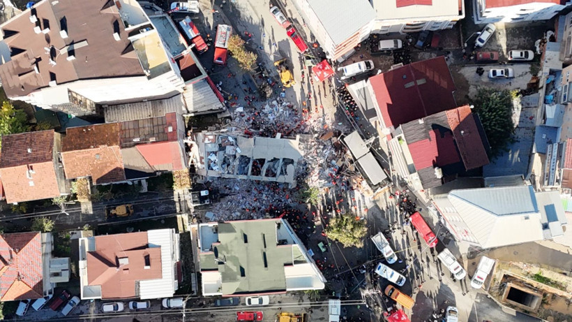 Gebze'de çöken bina havadan görüntülendi - Resim: 7