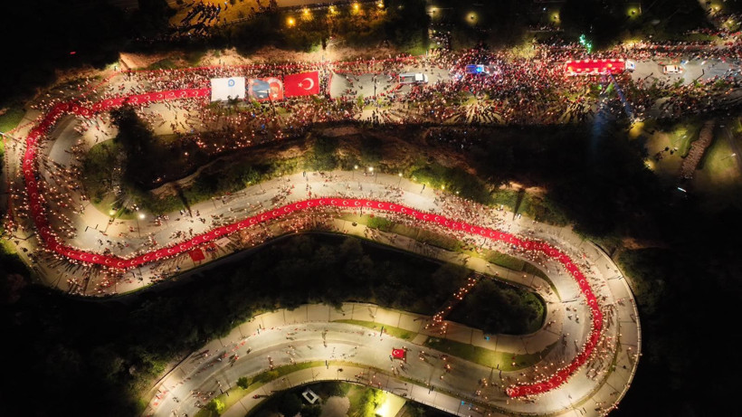 Cumhuriyet coşkusu 102. yılında Türkiye’yi sardı - Resim: 1