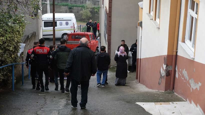 Borç nedeniyle tartıştığı 3 akrabasını silahla ağır yaraladı - Resim : 1