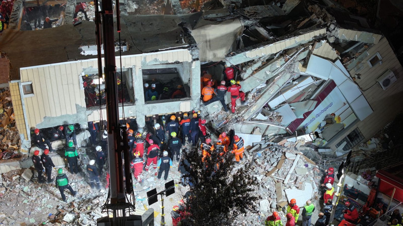 Tam 19 saat sürdü, bir tek Dilara sağ çıktı - Resim: 7