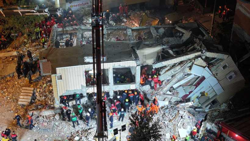 Tam 19 saat sürdü, bir tek Dilara sağ çıktı - Resim: 15