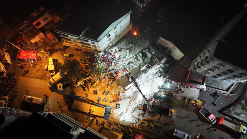 Tam 19 saat sürdü, bir tek Dilara sağ çıktı - Resim: 30