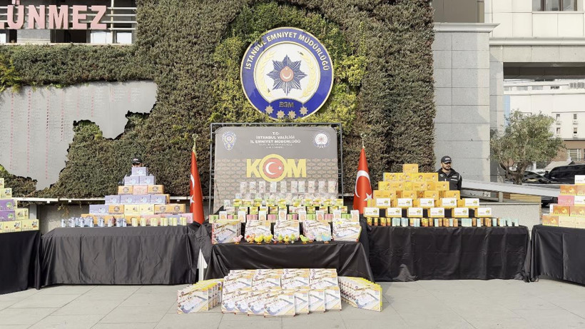 İstanbul'da 50 milyon liralık kaçak oyuncak operasyonu - Resim : 1