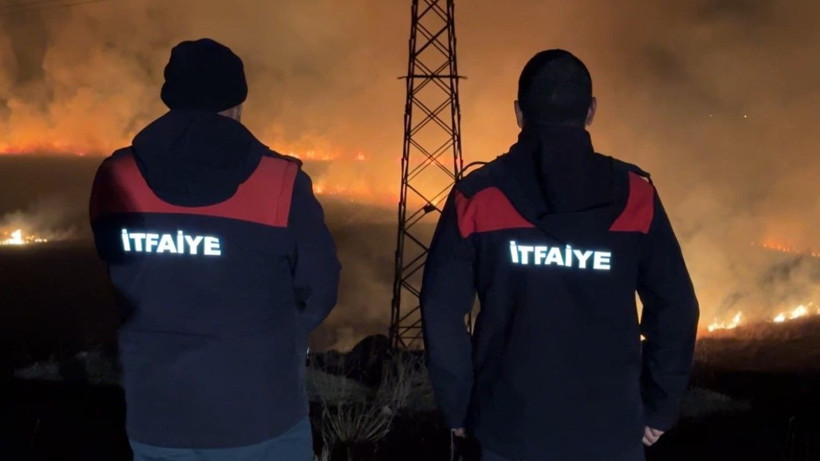 Kuş cenneti yanıyor: Yerleşim yerleri tehdit altında - Resim: 2