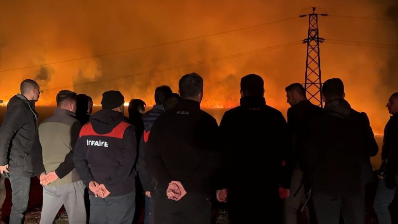 Kuş cenneti yanıyor: Yerleşim yerleri tehdit altında - Resim: 3